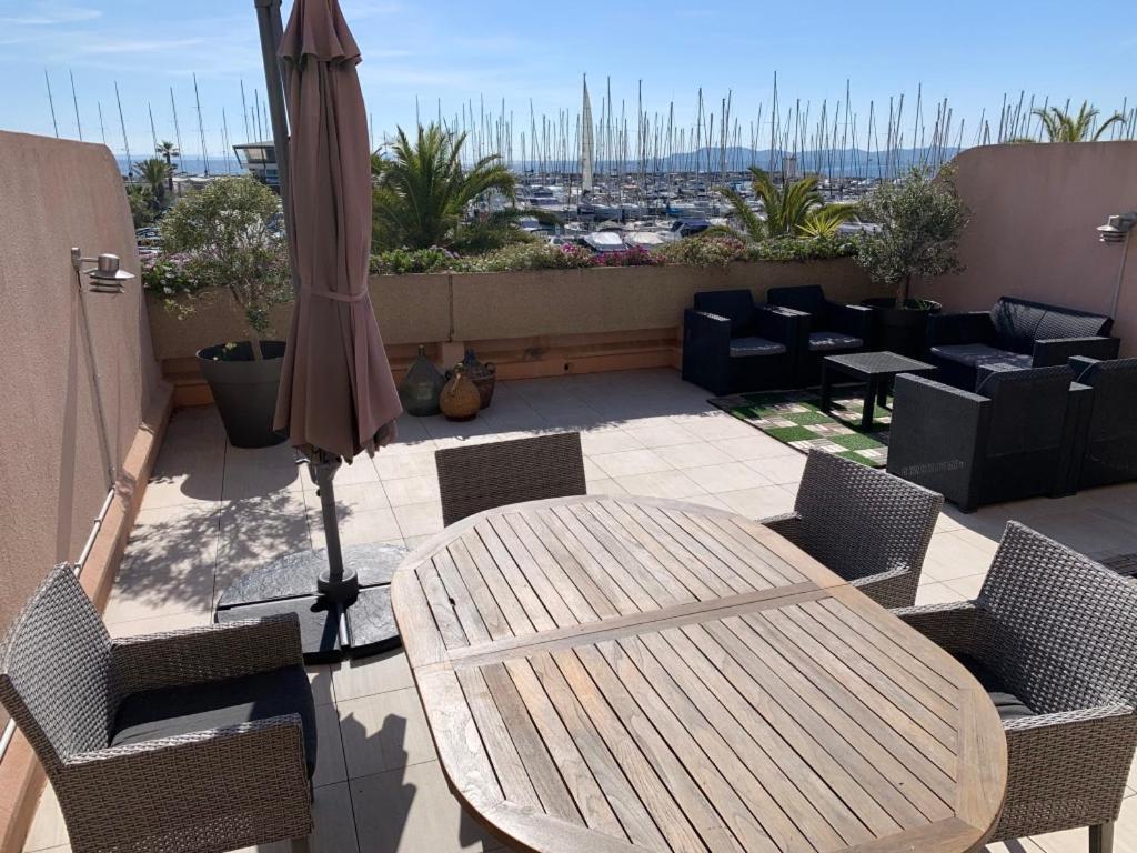 Cap Au Sud Apartment Hyeres Bagian luar foto